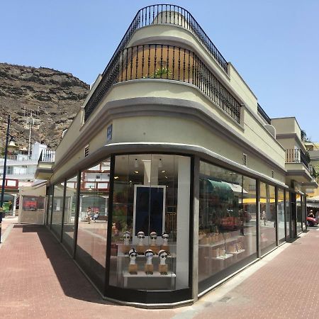 Edificio Playa Apartment Puerto De Mogan Luaran gambar