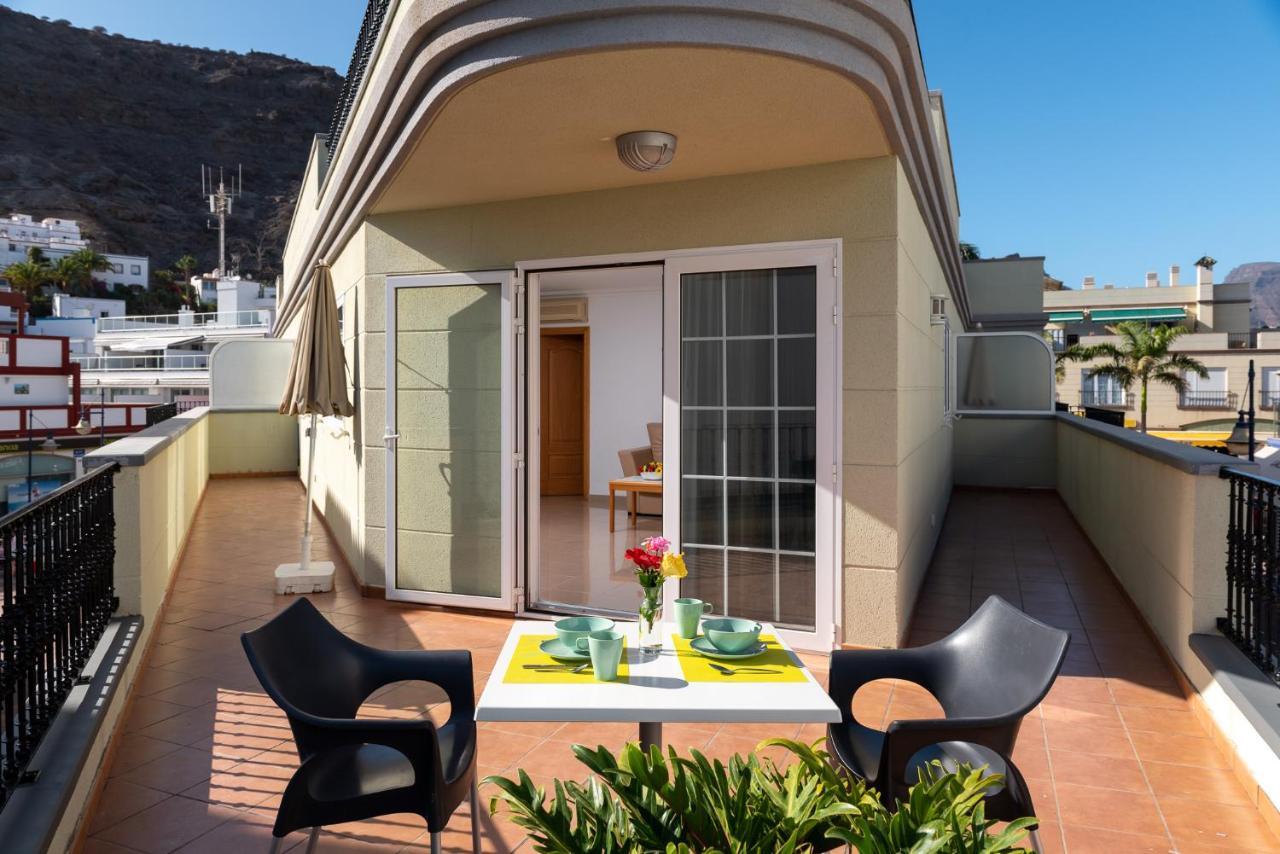 Edificio Playa Apartment Puerto De Mogan Luaran gambar