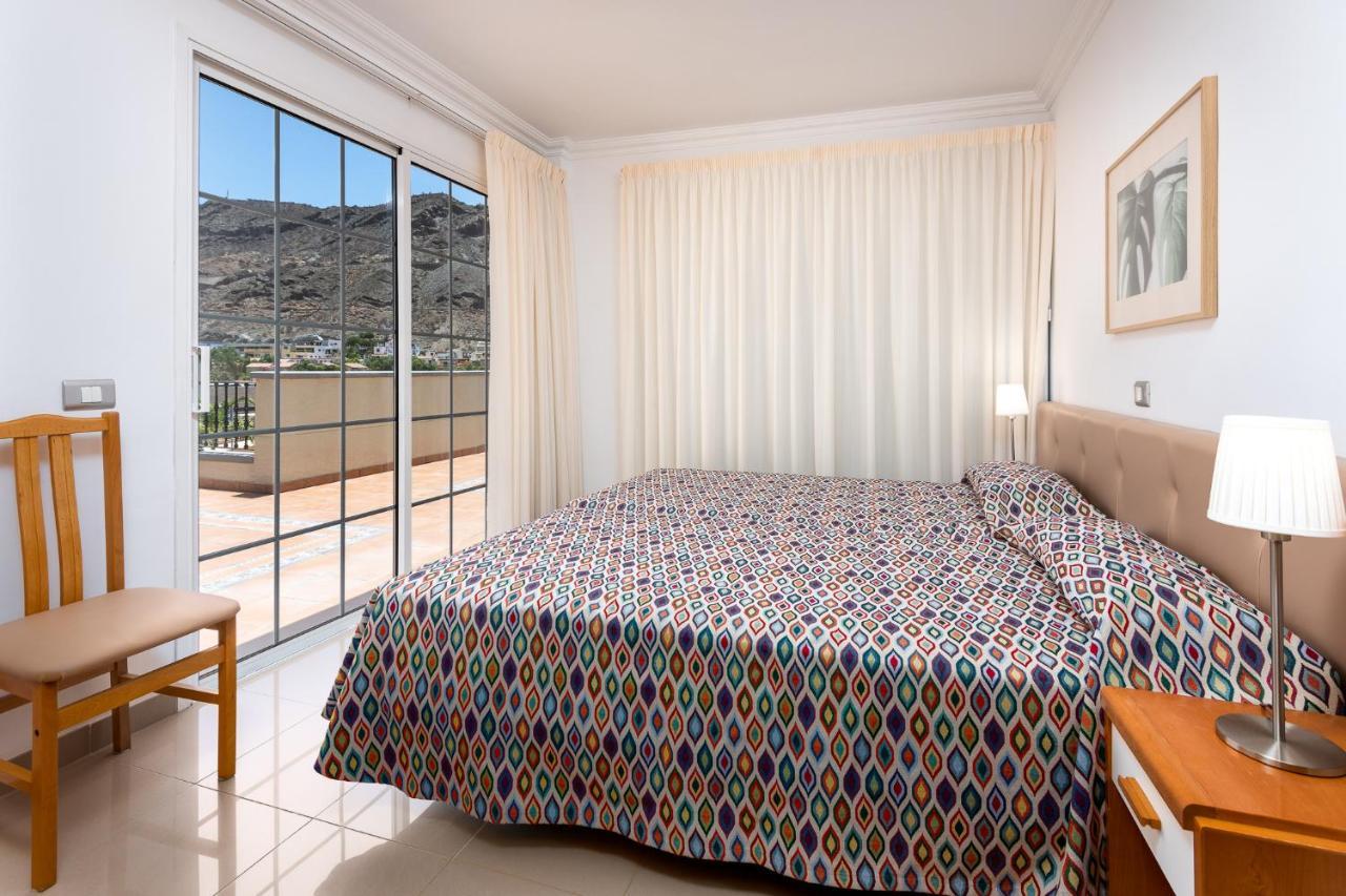 Edificio Playa Apartment Puerto De Mogan Luaran gambar
