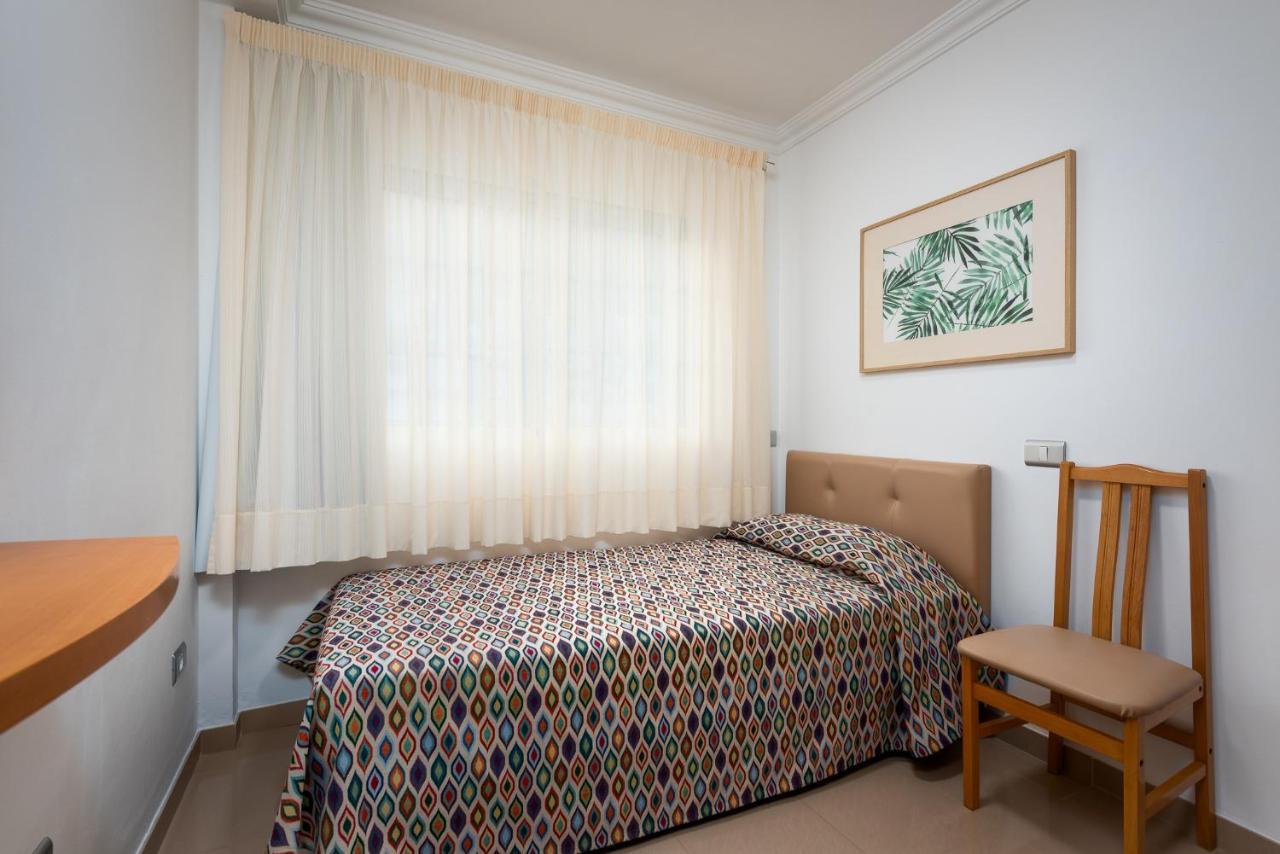 Edificio Playa Apartment Puerto De Mogan Luaran gambar
