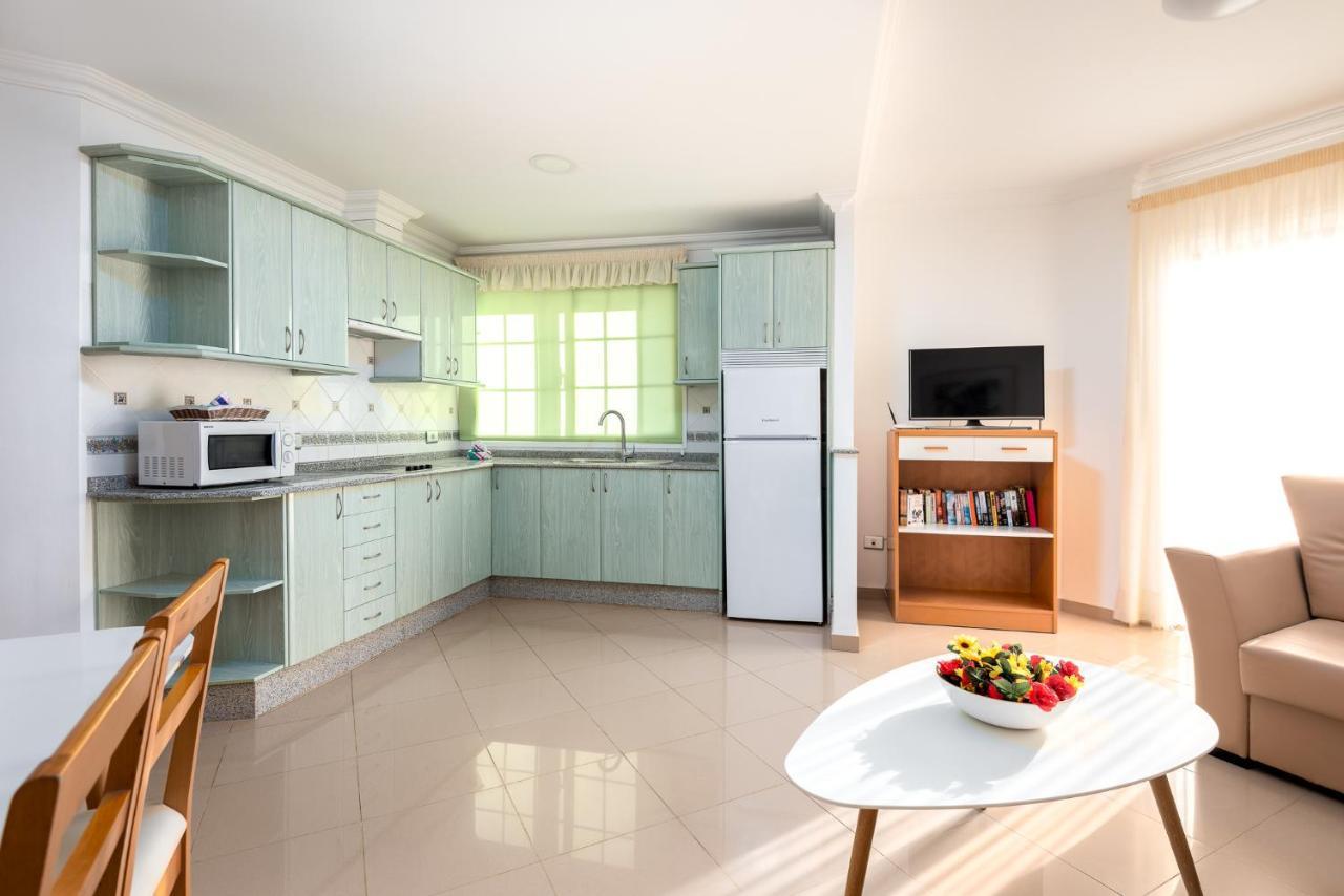 Edificio Playa Apartment Puerto De Mogan Luaran gambar