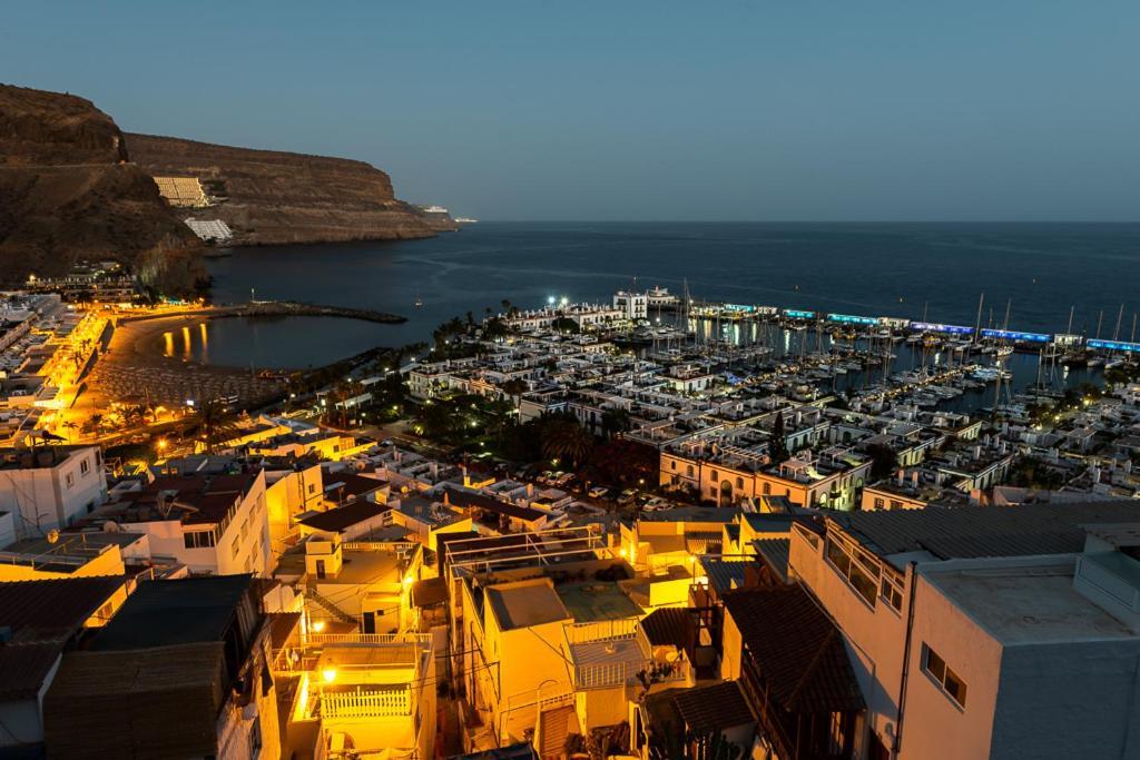 Edificio Playa Apartment Puerto De Mogan Luaran gambar