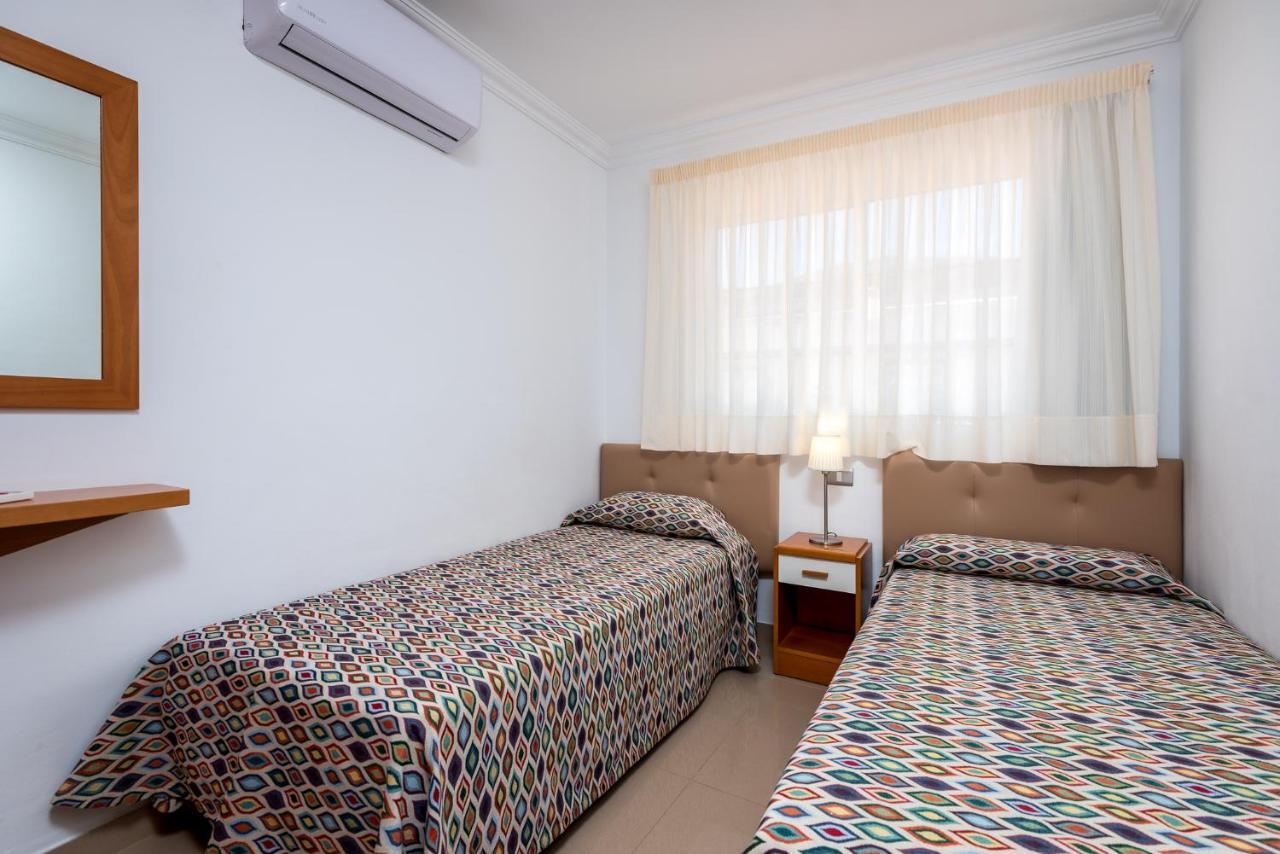 Edificio Playa Apartment Puerto De Mogan Luaran gambar