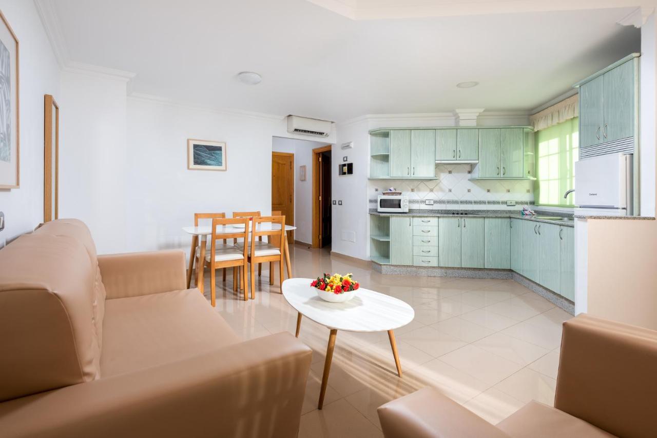Edificio Playa Apartment Puerto De Mogan Luaran gambar