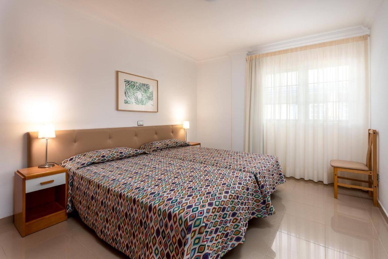 Edificio Playa Apartment Puerto De Mogan Luaran gambar