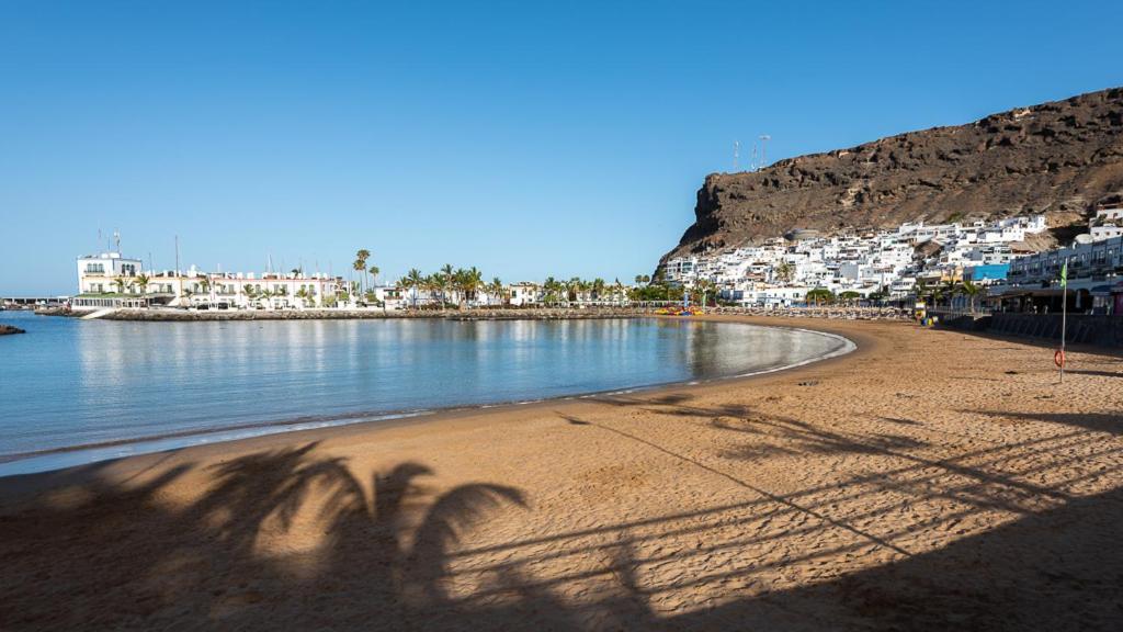 Edificio Playa Apartment Puerto De Mogan Luaran gambar